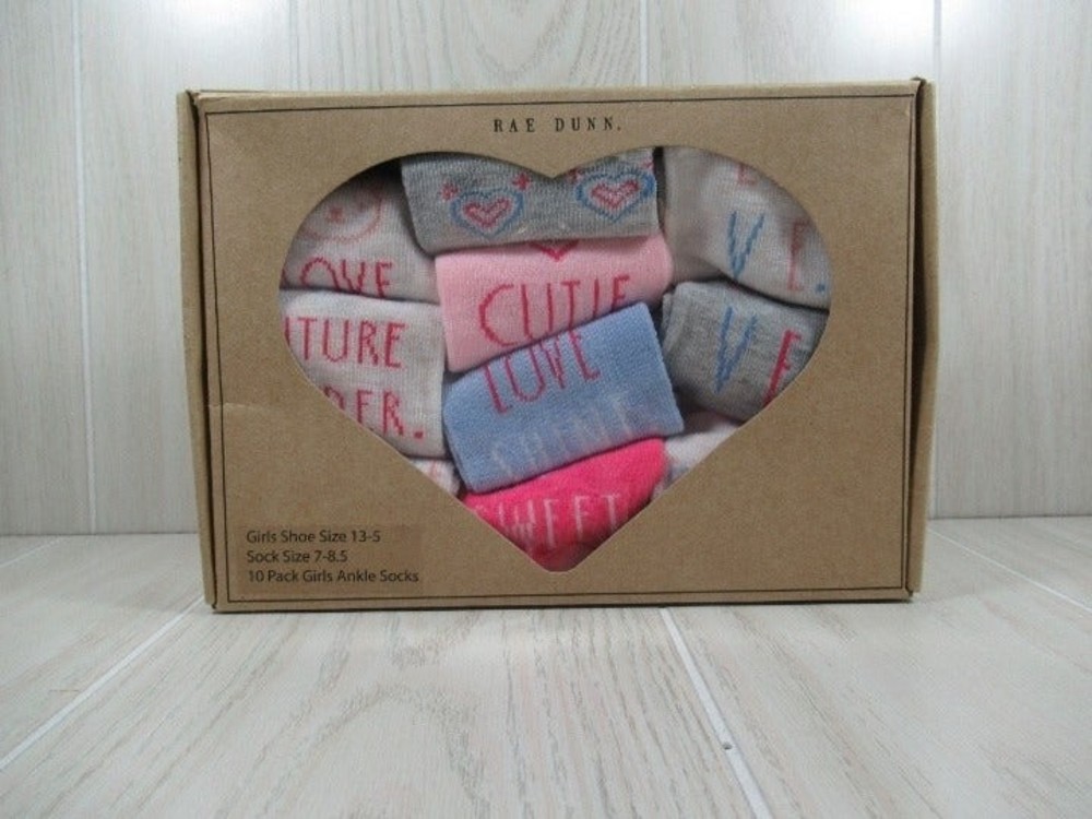 New opened box Rae Dunn girls 10 pairs socks pink purple hearts love‎ bunny